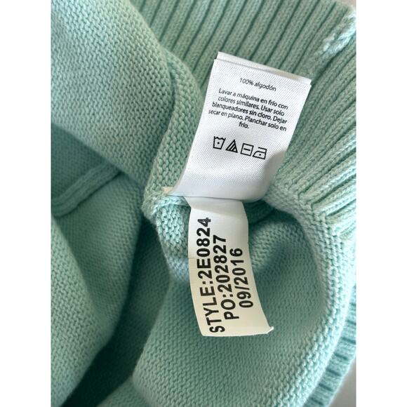 Vineyard Vines Preppy Aqua Teal Zebra Whale Pullover Crewneck Sweater Sz Medium - Picture 8 of 9